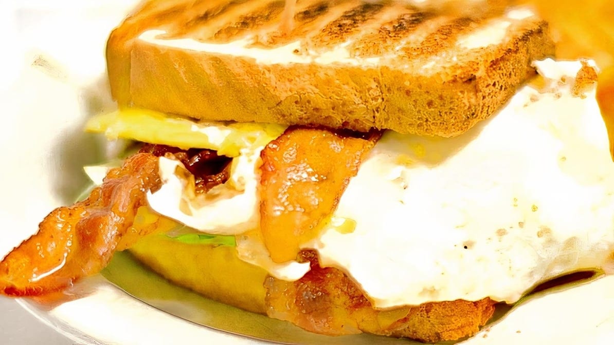 BLT+E.